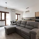 Gfc Eternal Rome Apartment - 5Min To Tiburtina Station Metrob, 2 Bathrooms, Terrace, A-C