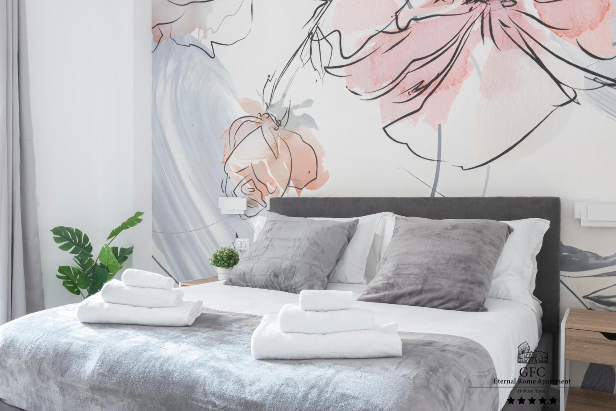 Apartment Gfc Eternal - 5min To Tiburtina Station Metrob, 2 Bathrooms, Terrace, A-c *