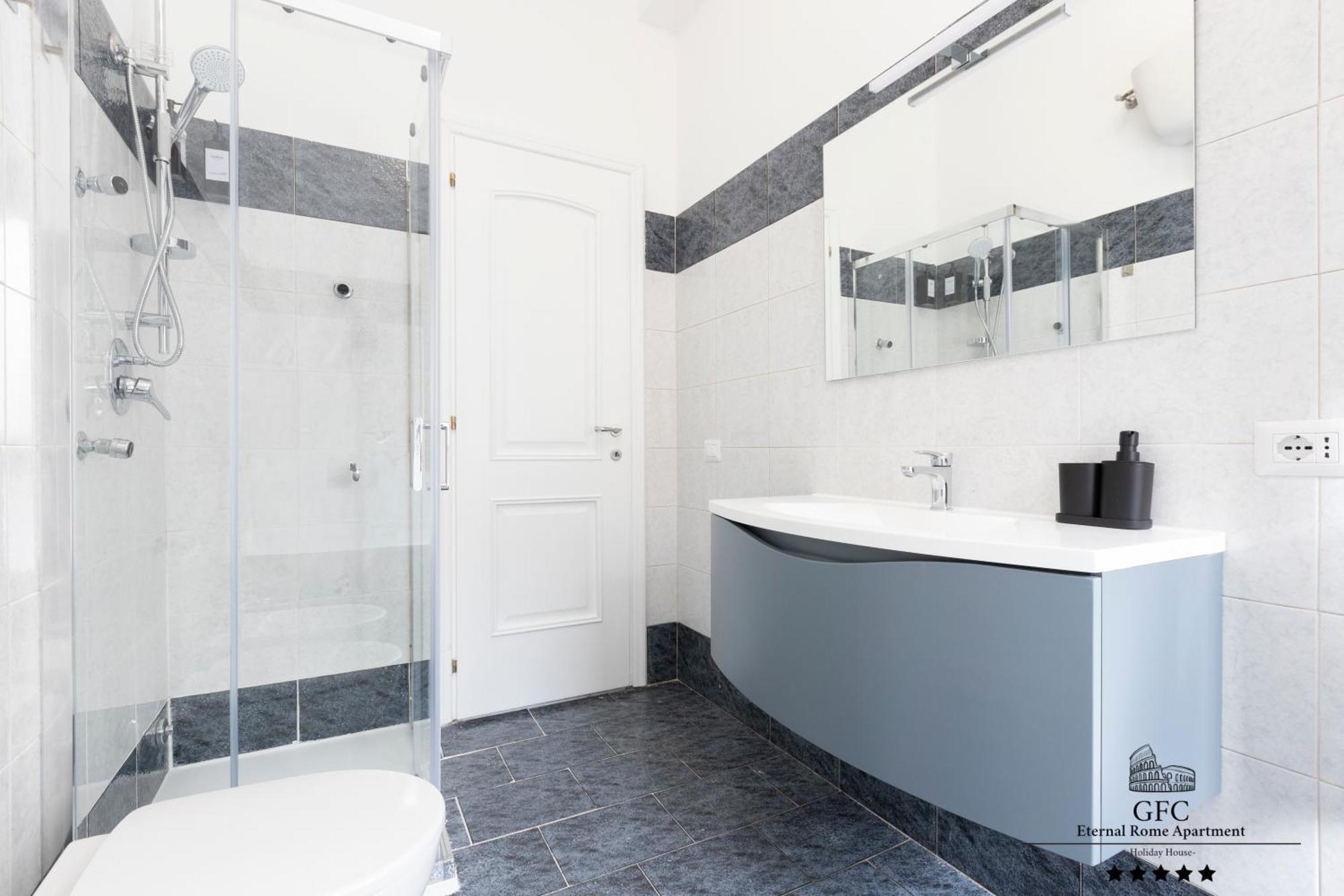 Gfc Eternal - 5min To Tiburtina Station Metrob, 2 Bathrooms, Terrace, A-c Apartment Rom